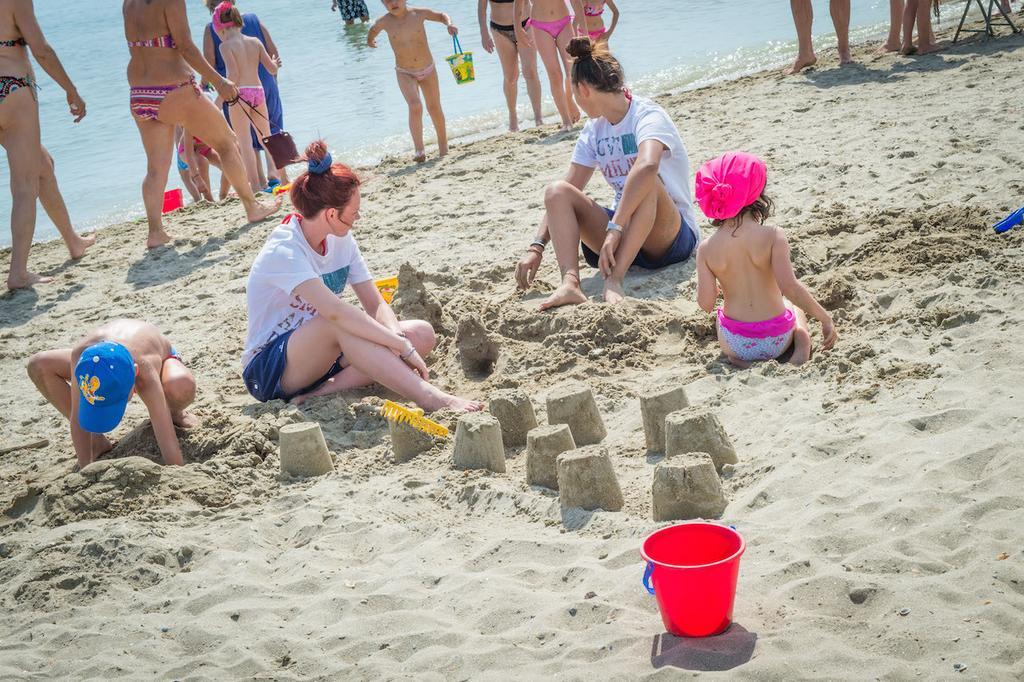Hotel Levante Sul Mare Lido Di Savio Kültér fotó
