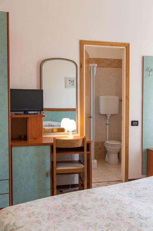 Hotel Levante Sul Mare Lido Di Savio Kültér fotó