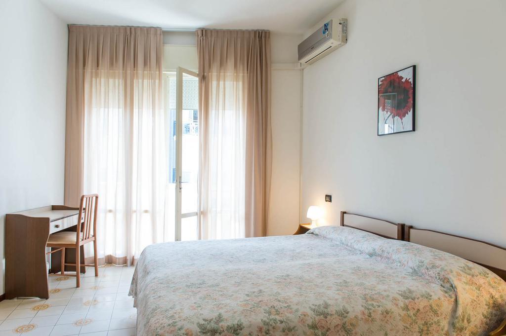 Hotel Levante Sul Mare Lido Di Savio Kültér fotó